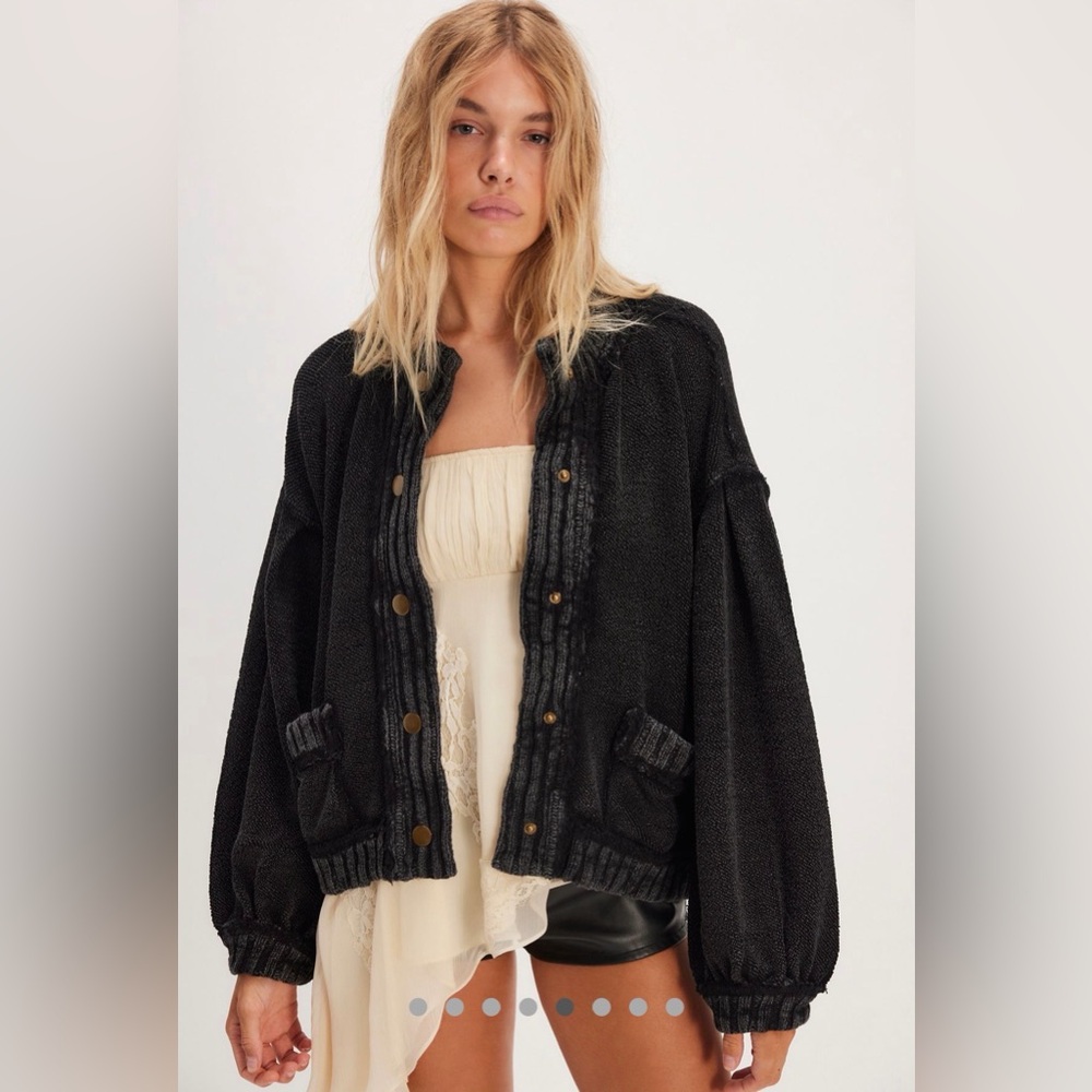 NWT We the Free Cute in this Cardi - XS